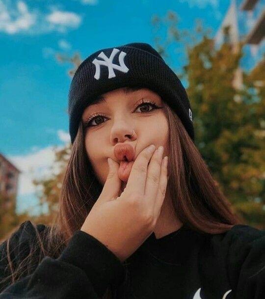 Huzuru Birinde Değil, Kendinde Ara!