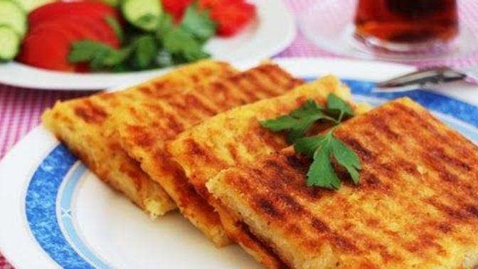 Kahvaltılık Patatesli Tost Tarifi