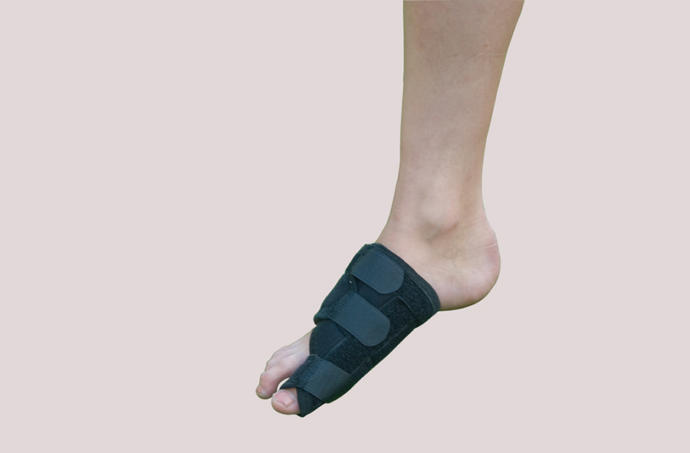 Önü Dar Ayakkabı Giyiniyorsanız Dikkat, Sizde De Halluks Valgus Olabilir!
