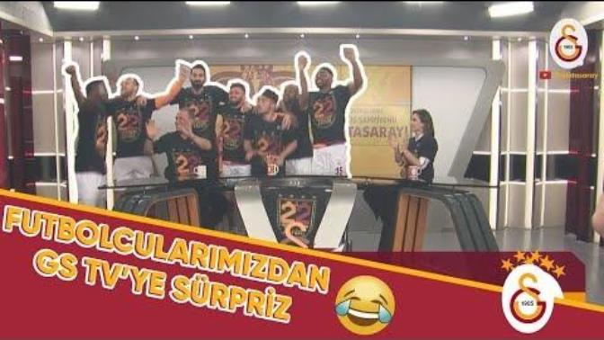 Fatih Terim, GS TV'de Konuşurken Futbolcular Stüdyoyu Bastı