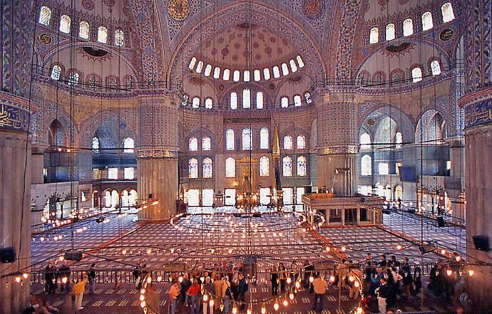 Tarihin ve Kültürün Taşıyıcıları: İstanbul'un Camileri