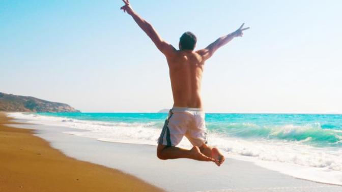 Bayram İçin Tatil Planı Yapan Erkeklere Plaj Kombini