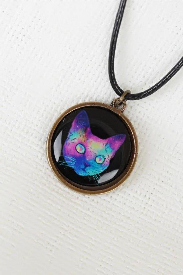 Renkli Kedi Figürlü Eskitme Metal Deri İpli Kolye