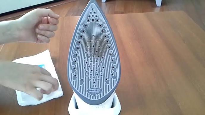 Ütü Altını Temizleme Yolları Nelerdir?