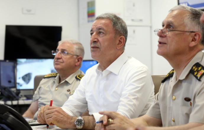 Milli Savunma Bakanı Hulusi Akar