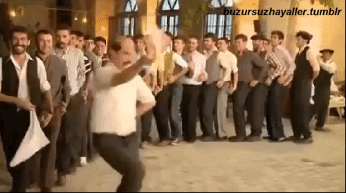 Böyle kıvrak olmalısın, insanları geçmek için.