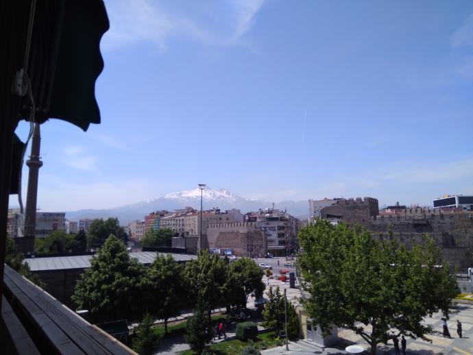 Erciyes.. Karlı ve heybetli.