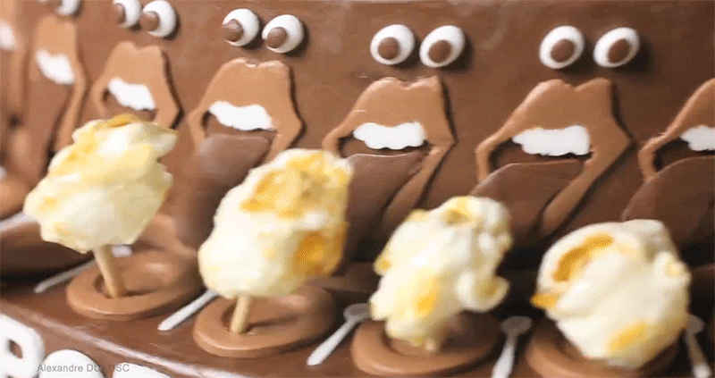 En Güzel Bayram Tatlısı: Çikolata Soslu Ve İçi Harika Kremalı Çıtır Profiterol! 😋