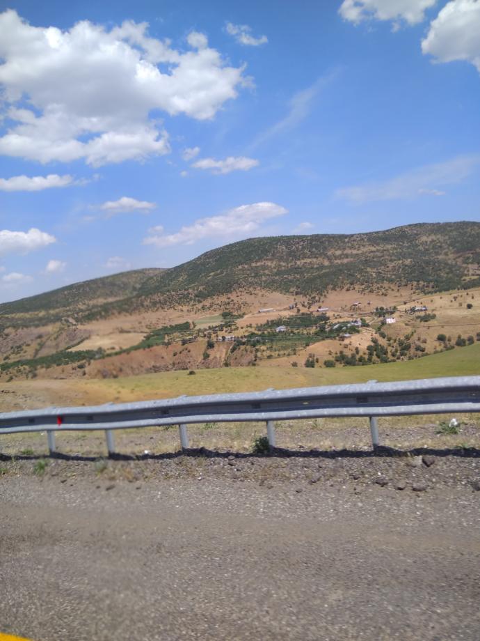 Her yer dağ, rakım 1700-2000 arası