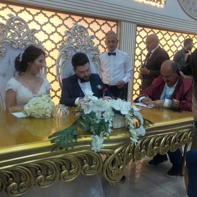 Yok Artık! Damat, Damadın Şahidi ve Nikahı Kıyan Belediye Başkanının Ad ve Soyadı Aynı!