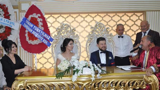 Yok Artık! Damat, Damadın Şahidi ve Nikahı Kıyan Belediye Başkanının Ad ve Soyadı Aynı!