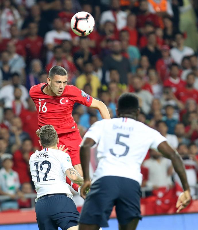 Hem Üzdük Hem Ezdik! Türkiye 2-0 Fransa