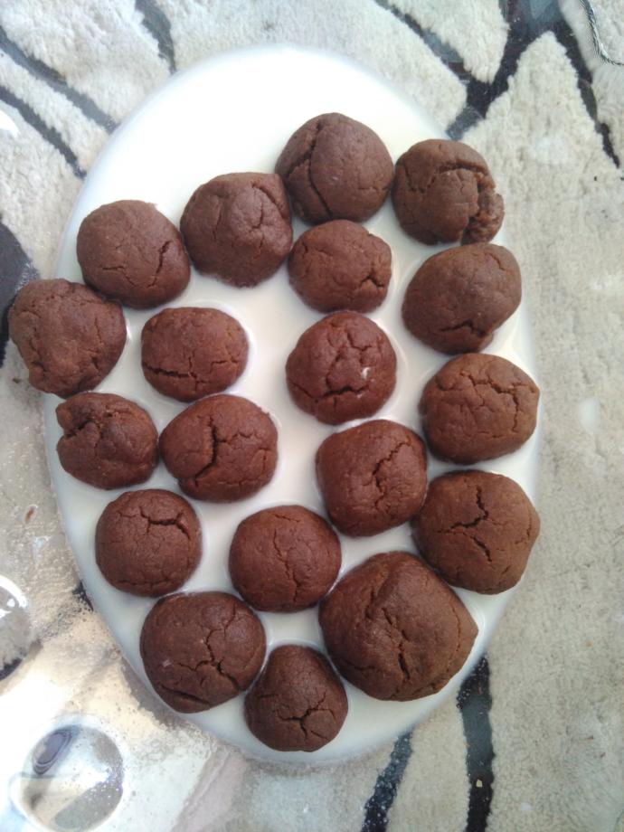 Oğlumun Ellerinden Sizlere Enfes Browni Kurabiye Tarifi