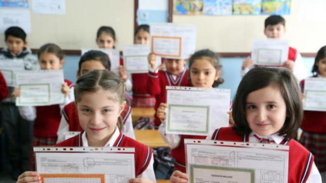 Karnesi Kötü Olan Öğrenciye Nasıl Davranmalıyız? İşte 7 Altın Kural!
