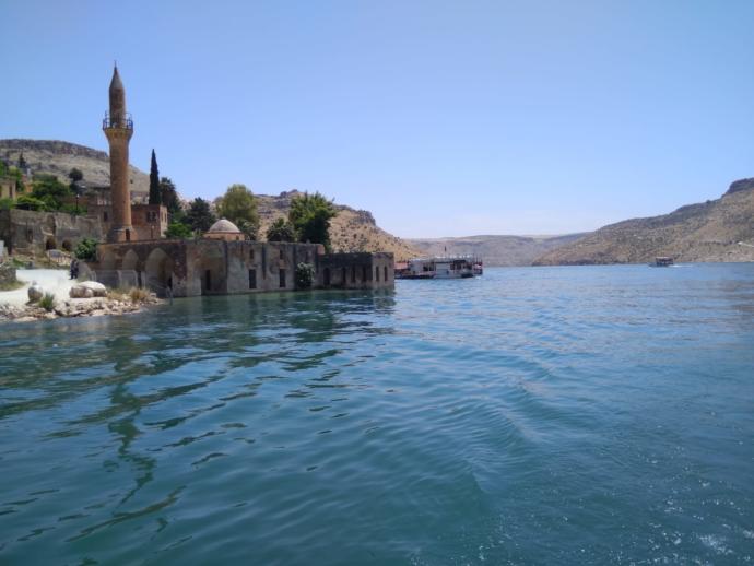 Tarih ve Doğanın Birleştiği Gizemli Şehir: Şanlıurfa