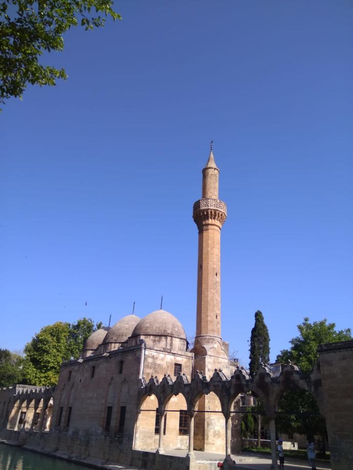 Tarih ve Doğanın Birleştiği Gizemli Şehir: Şanlıurfa