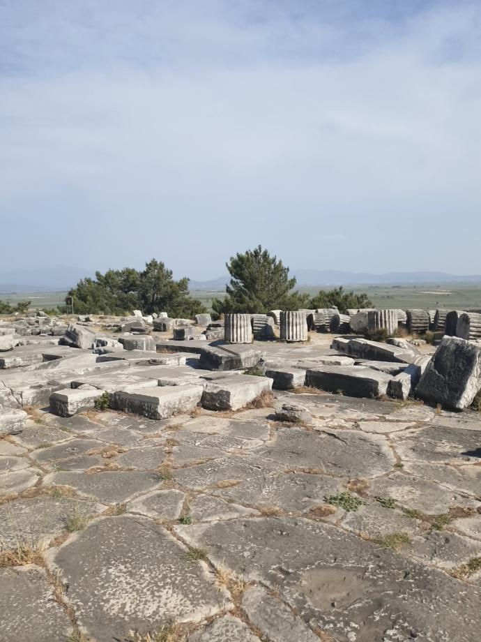 Dünyanın İlk Kanalizasyon Şebekesi Olan Antik Kenti; Priene!