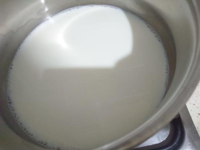 Yaz Akşamları Pratik Tatlı Arayanlara Krem Şokola Tarifi