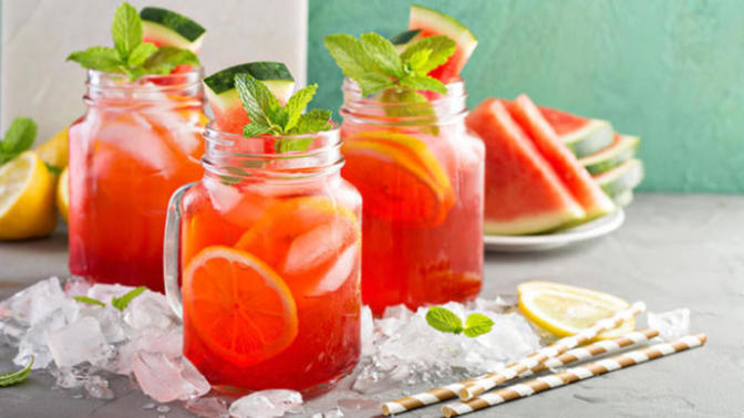 Farklı Lezzet Arayanlara İkisi Bir Arada "Karpuzlu Limonata" Tarifim