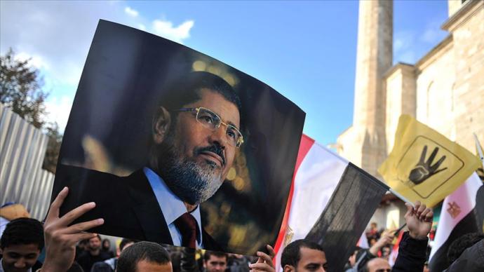 Bugün Vefat Eden Mursi İçin Yarın Tüm Yurtta Gıyabi Cenaze Namazı Kılınacak