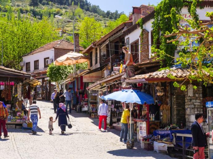 İzmir'in Tarih Kokan İlçesi: Selçuk'ta Gezebileceğiniz 7 Önemli Yer!