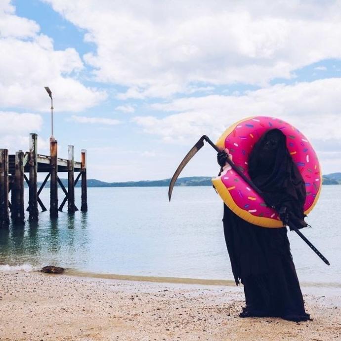 Instagram'ın Yeni Tatil Fenomeni: Ölüm Meleği Azrail!