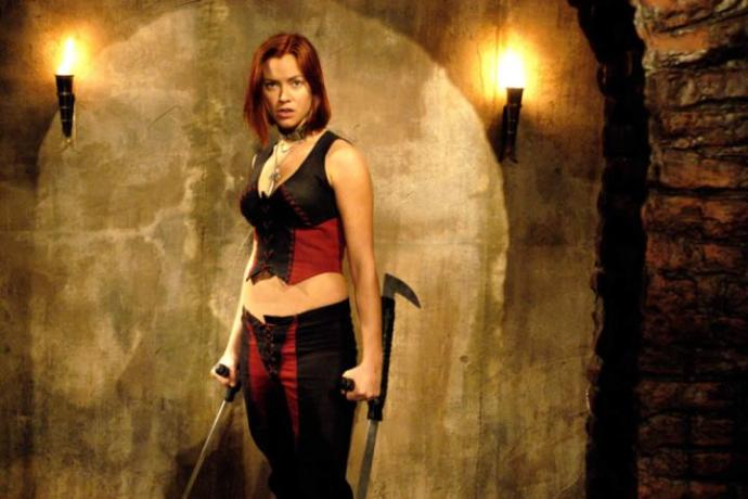 Gelmiş Geçmiş En Seksi Kadın Vampirler