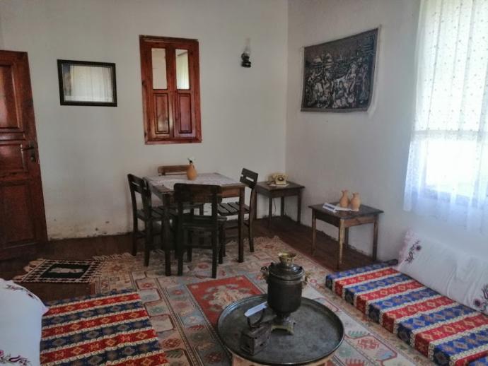 Tarihin Tüm Dokusunu Üzerinde Taşıyan Muazzam Van Evleri