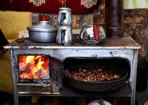 Sokaklarda Büyüyen Son Nesil; 90’lı Yıllarda Yaşayan Çocukların Hatıra Dolu Hikayesi