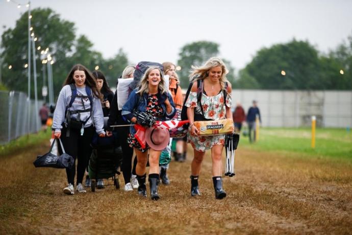 Yaz Festivali Heyecanı Alarmı: Dünyanın En Büyük Açık Hava Festivali Glastonbury 2019 Başladı!