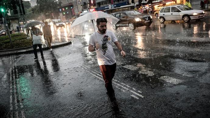 Sıcaklardan Bunalanlara Müjdeli Haber! Serin ve Yağışlı Hava Geliyor
