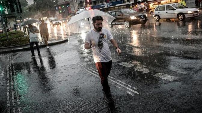 Sıcaklardan Bunalanlara Müjdeli Haber! Serin ve Yağışlı Hava Geliyor