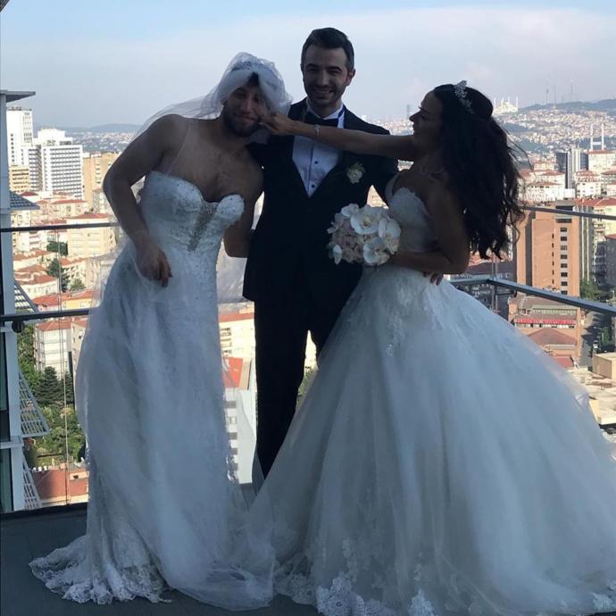 Yok Böyle Şaka! Damat, Erkek Gelini Görünce Gülme Krizine Girdi! (Video Haber)