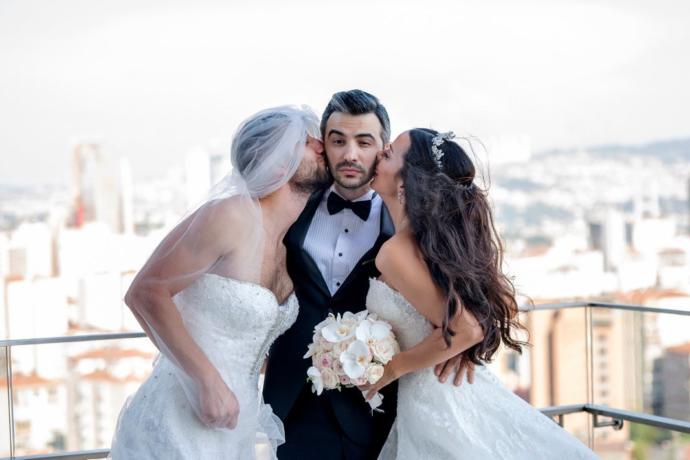 Yok Böyle Şaka! Damat, Erkek Gelini Görünce Gülme Krizine Girdi! (Video Haber)