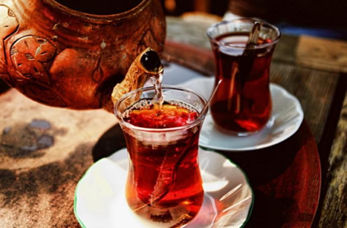 İşte Bu Olmadı! Çayın 5 Bardaktan Fazlası Zarar