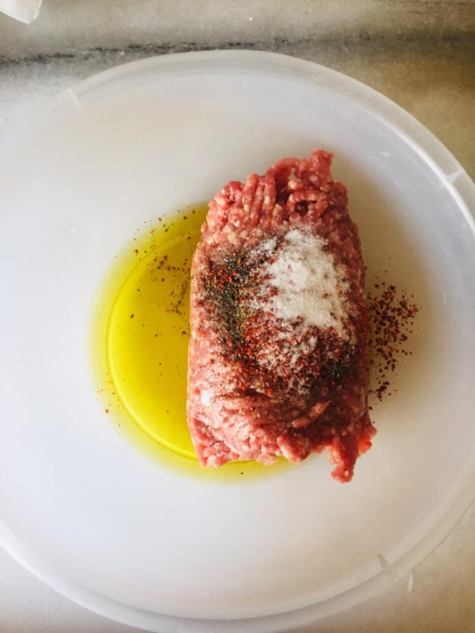 Karşınızda Mis Kokusuyla Bütün Evi Saracak Patlıcan Kebabı