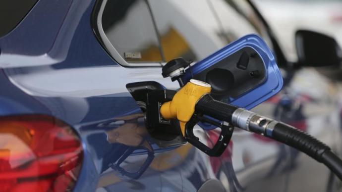 Benzine 27 Kuruş Zam Yapıldı