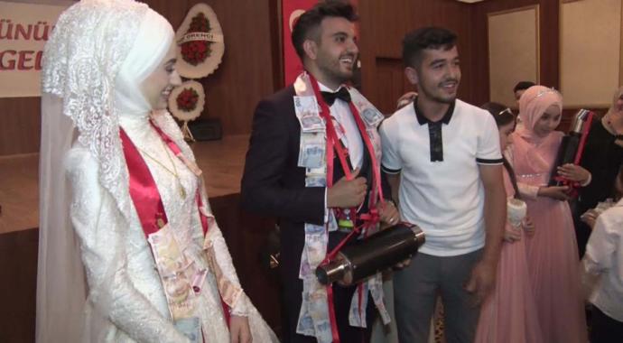 Hulusi Demir Egzozuyla Objektiflere Böyle Poz Verdi