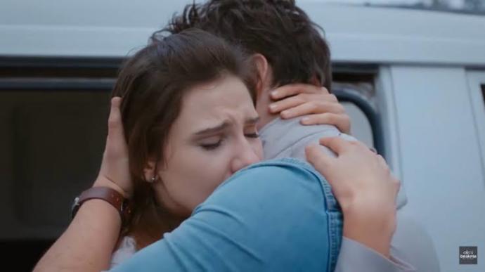AŞK sadece akar kalpler sadece masum bir uygulayıcıdır.