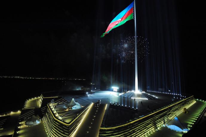 Buram Buram Azerbaycan!