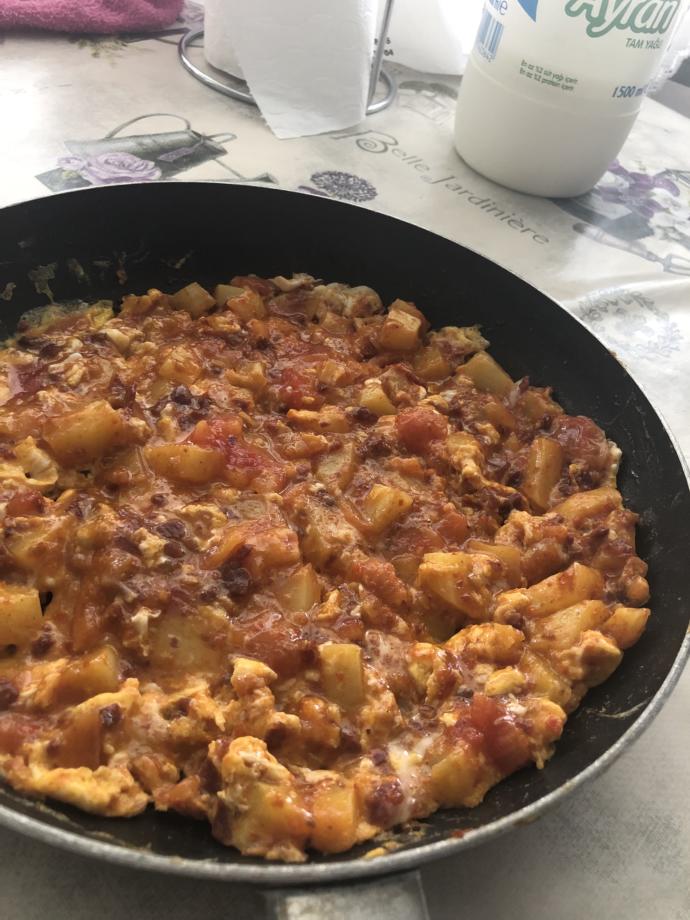 Patatesli ve Pastırmalı Menemen Tarifim!