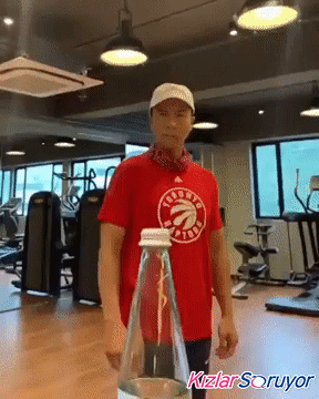 Dünyayı Sallayan Son Akım: Bottle Cap Challenge