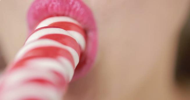 Oral Seksi Yatağınızın Baş Tacı Yapmanın Yolları