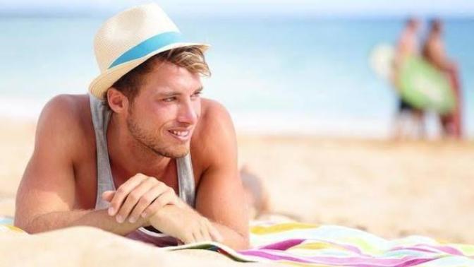 Erkekler İçin Tatil Çantası Hazırlama Önerileri 🏖️