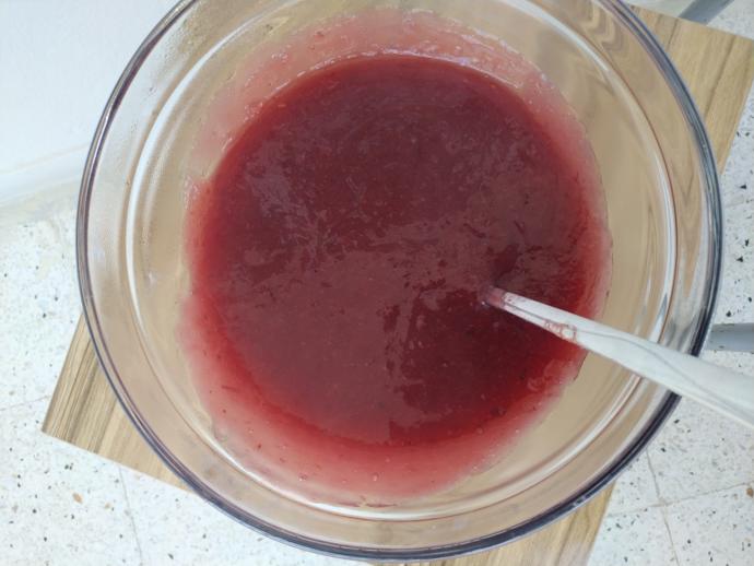 Yiyenlerin Bir Tabak Daha İsteyeceği; Görüntüsüyle Gözleri, Tadıyla Ağızları Şenlendirecek Bir Tatlı: Vişneli Tart Pasta