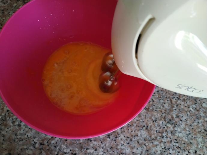 Yiyenlerin Bir Tabak Daha İsteyeceği; Görüntüsüyle Gözleri, Tadıyla Ağızları Şenlendirecek Bir Tatlı: Vişneli Tart Pasta