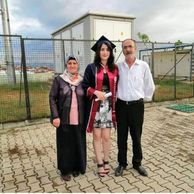 Hareket Halindeki Otobüsten İnen Genç Kız Hayatını Kaybetti (Video Haber)