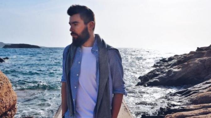 Bakımlı Erkekler İçin Tatil Çantası Hazırlığı