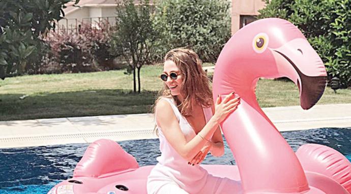 Karpuz Kabuğu Denize, Bu Pozlar Anasayfaya Düştü: Yazın Habercisi 5 Instagram Pozu!