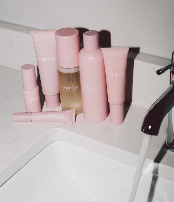 Kylie Jenner'ın Markası KylieSkin İçin Düzenlediği Partiden Detaylar